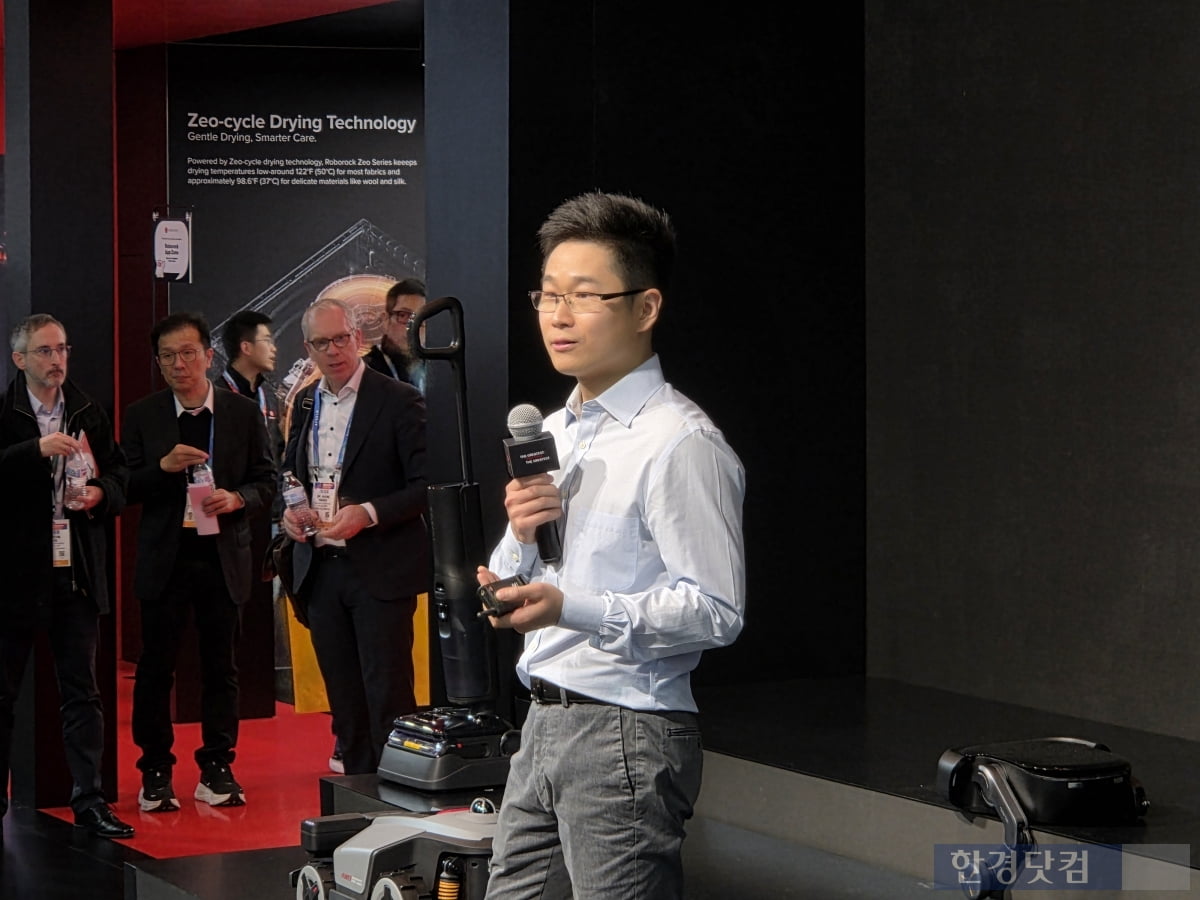 계단 스스로 오르는 中이모님…세계 최초 '파격 로청' [CES2026]